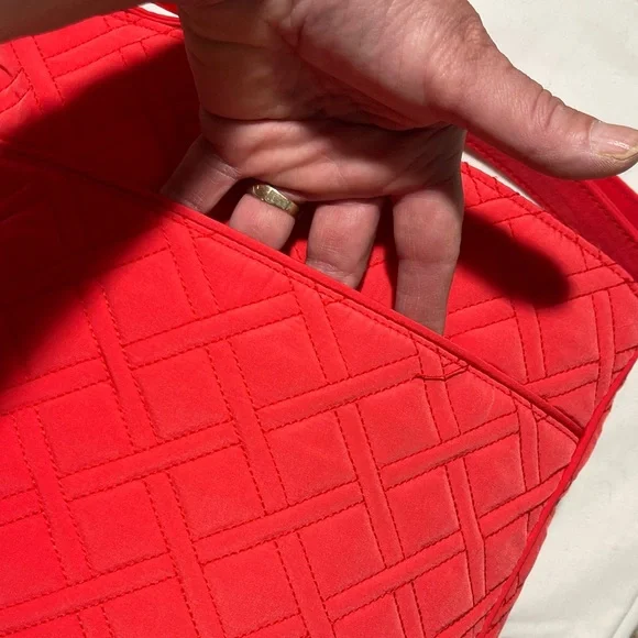 Vera Bradley Vibrant Red Quilted Crossbody Bag - Picture 8 of 8